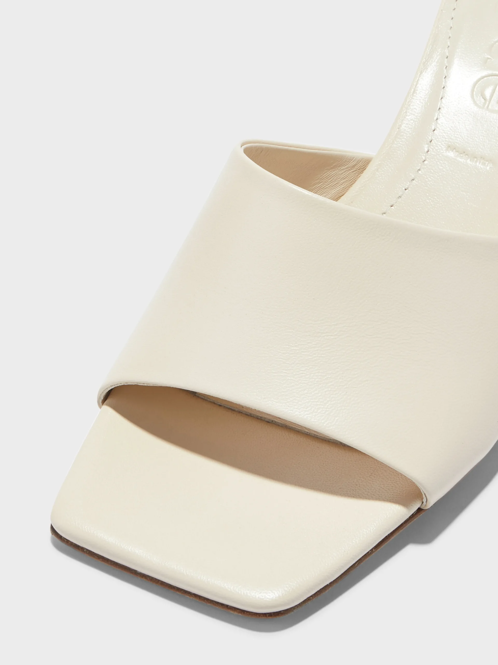 New Aeyde Ale Leather Mules Creamy Nappa