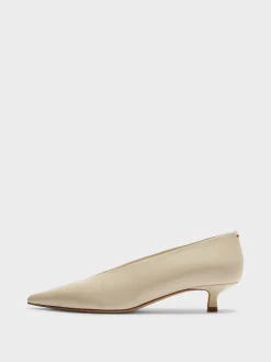 Outlet Aeyde Clara Leather Pumps Creamy Nappa
