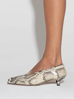Hot Aeyde Clara Leather Pumps Snake Print