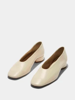Clearance Aeyde Delia Leather Ballet Flats Creamy Nappa