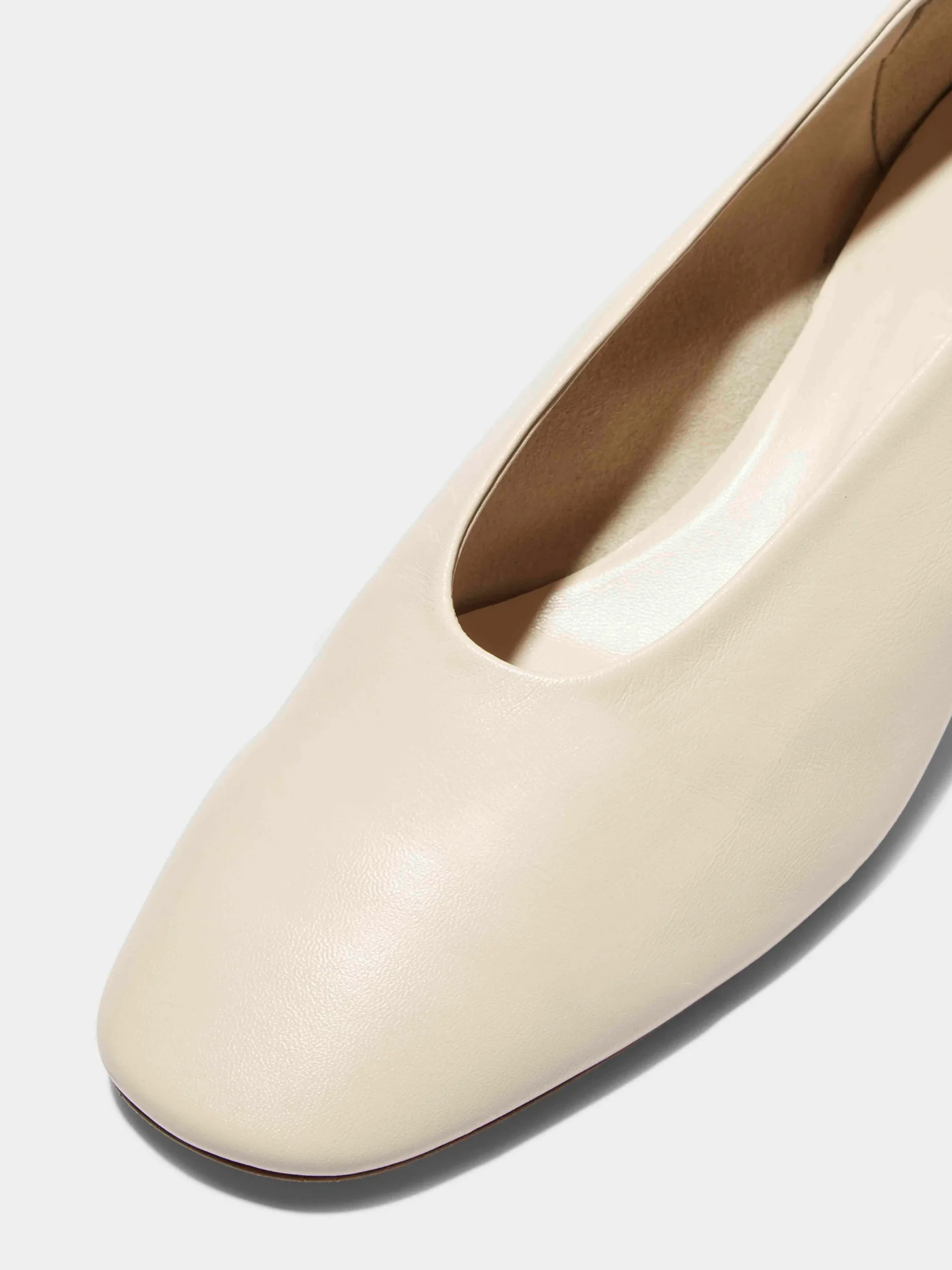 Clearance Aeyde Delia Leather Ballet Flats Creamy Nappa