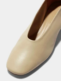 Outlet Aeyde Delia Leather Ballet Flats Latte Nappa