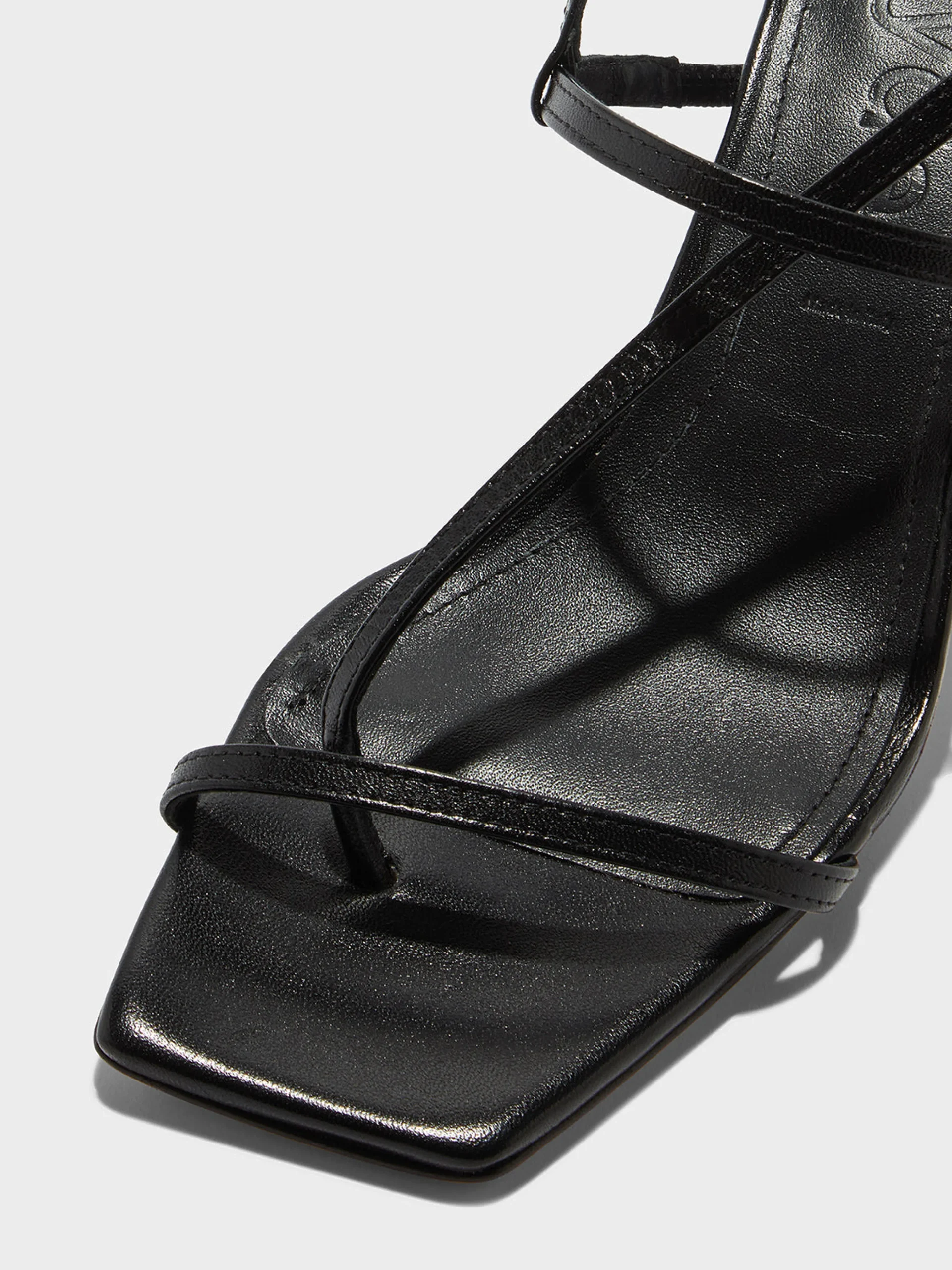 Fashion Aeyde Elise Leather Toe-Post Sandals Black Nappa