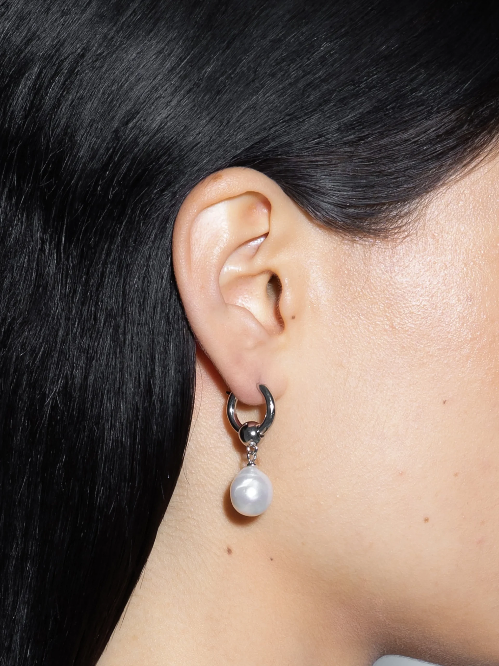 Outlet Aeyde Elvin Pearl and Palladium-Plated Earrings Palladium/Pearl