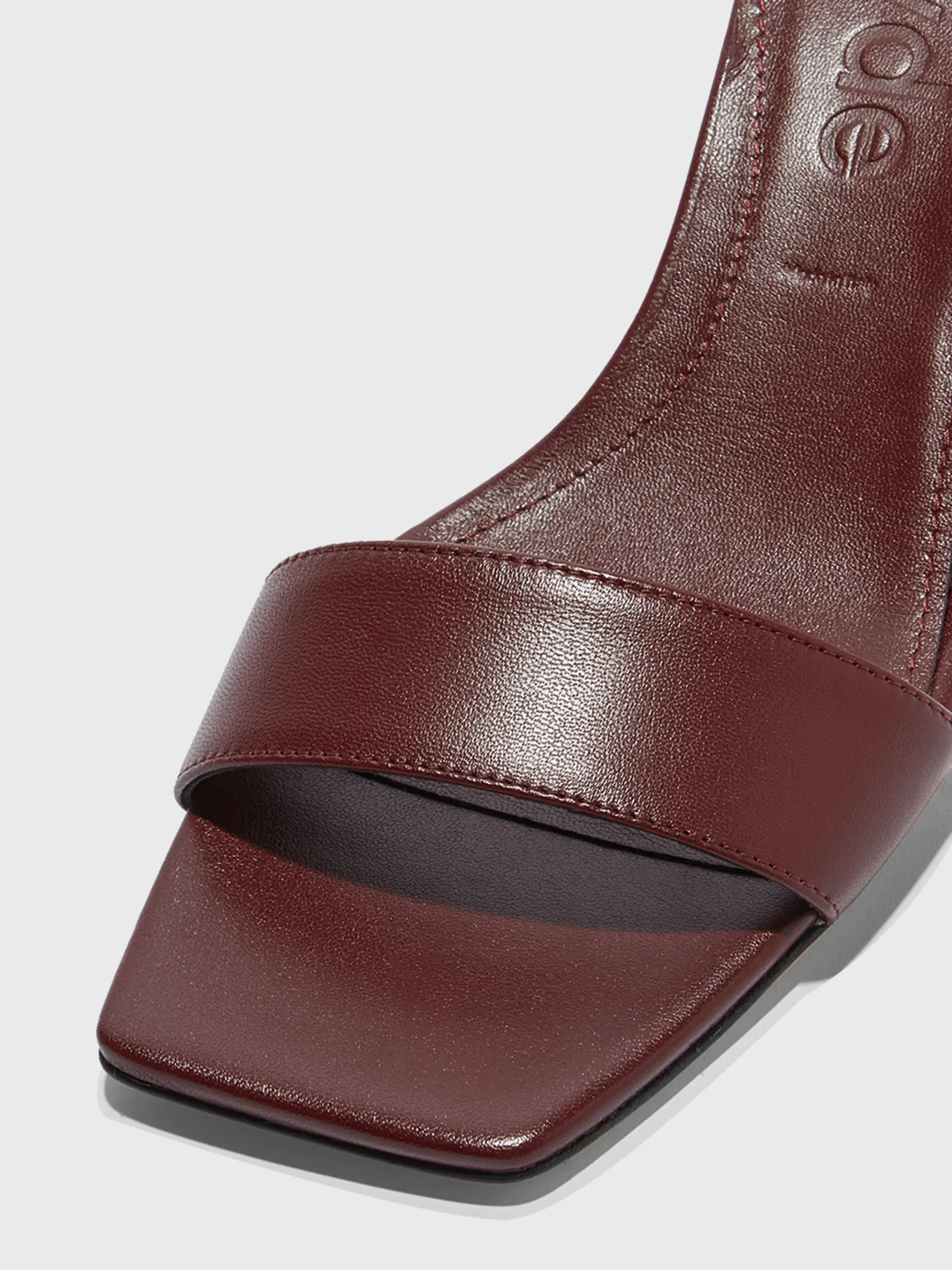 Sale Aeyde Ilvy Leather Mules Port Nappa