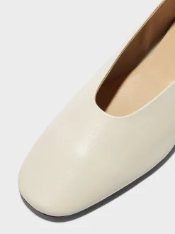 Outlet Aeyde Kirsten Leather Ballet Flats Creamy Nappa