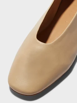 Sale Aeyde Kirsten Leather Ballet Flats Latte Nappa