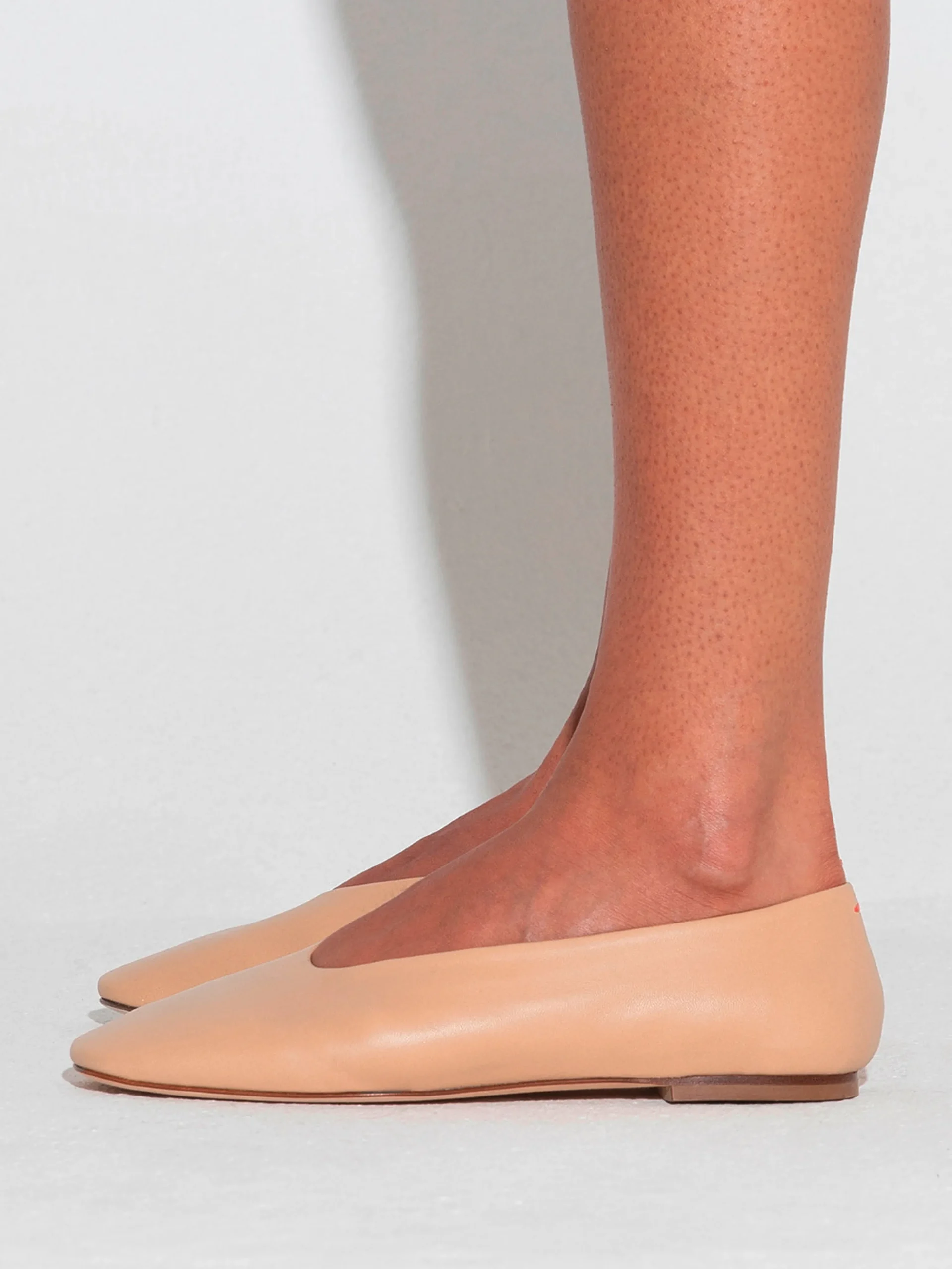 Sale Aeyde Kirsten Leather Ballet Flats Latte Nappa