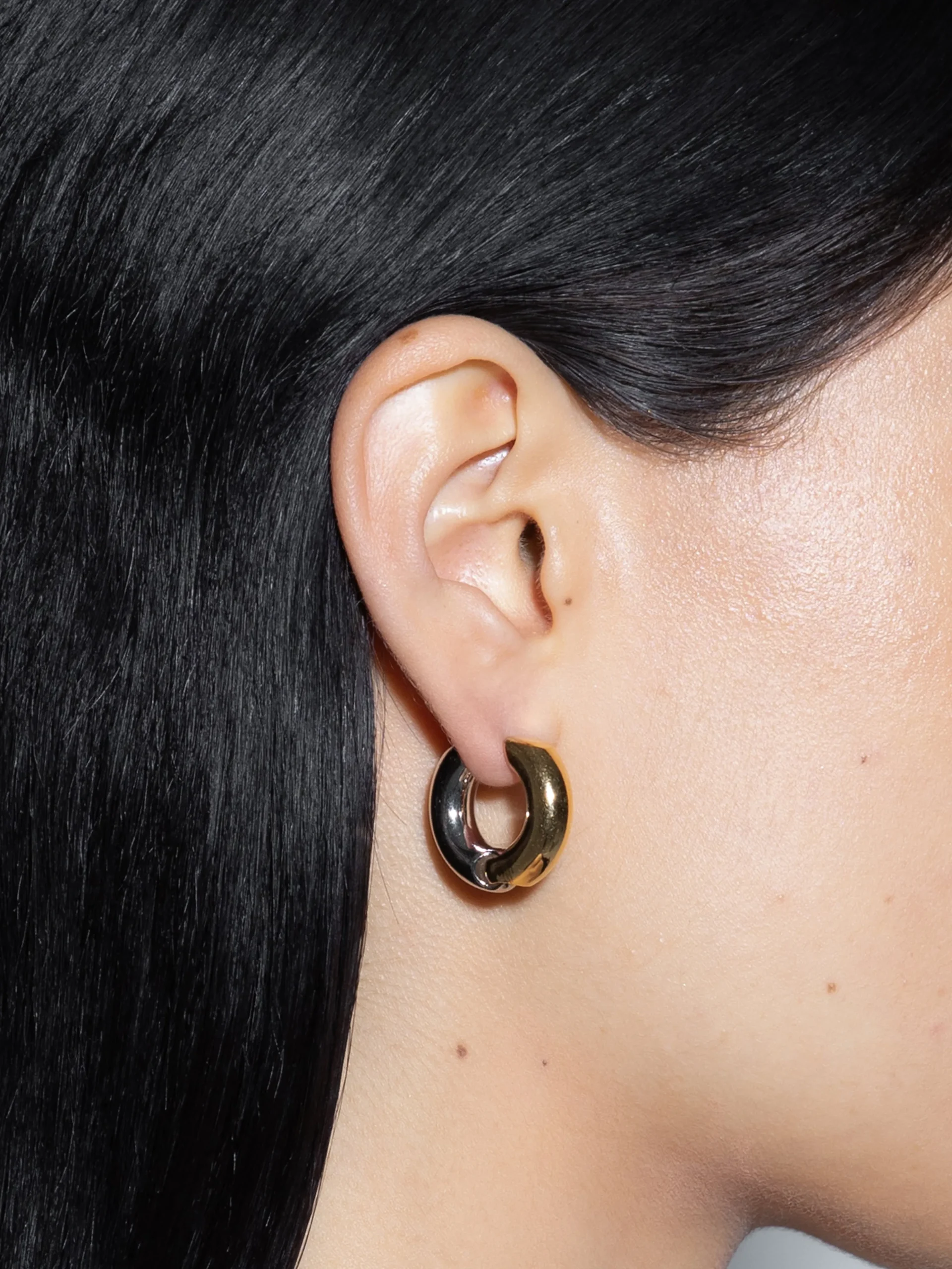 New Aeyde Laurie Medium 18kt Gold and Palladium-Plated Hoop Earrings 18k Gold Plated/Palladium Plated