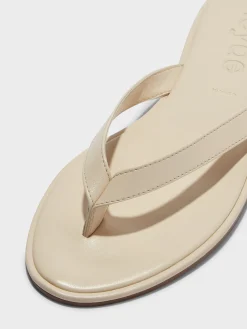 Hot Aeyde Melody Leather Thong Sandal Creamy Nappa