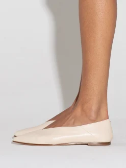 Discount Aeyde Moa Leather Ballet Flats Creamy Nappa