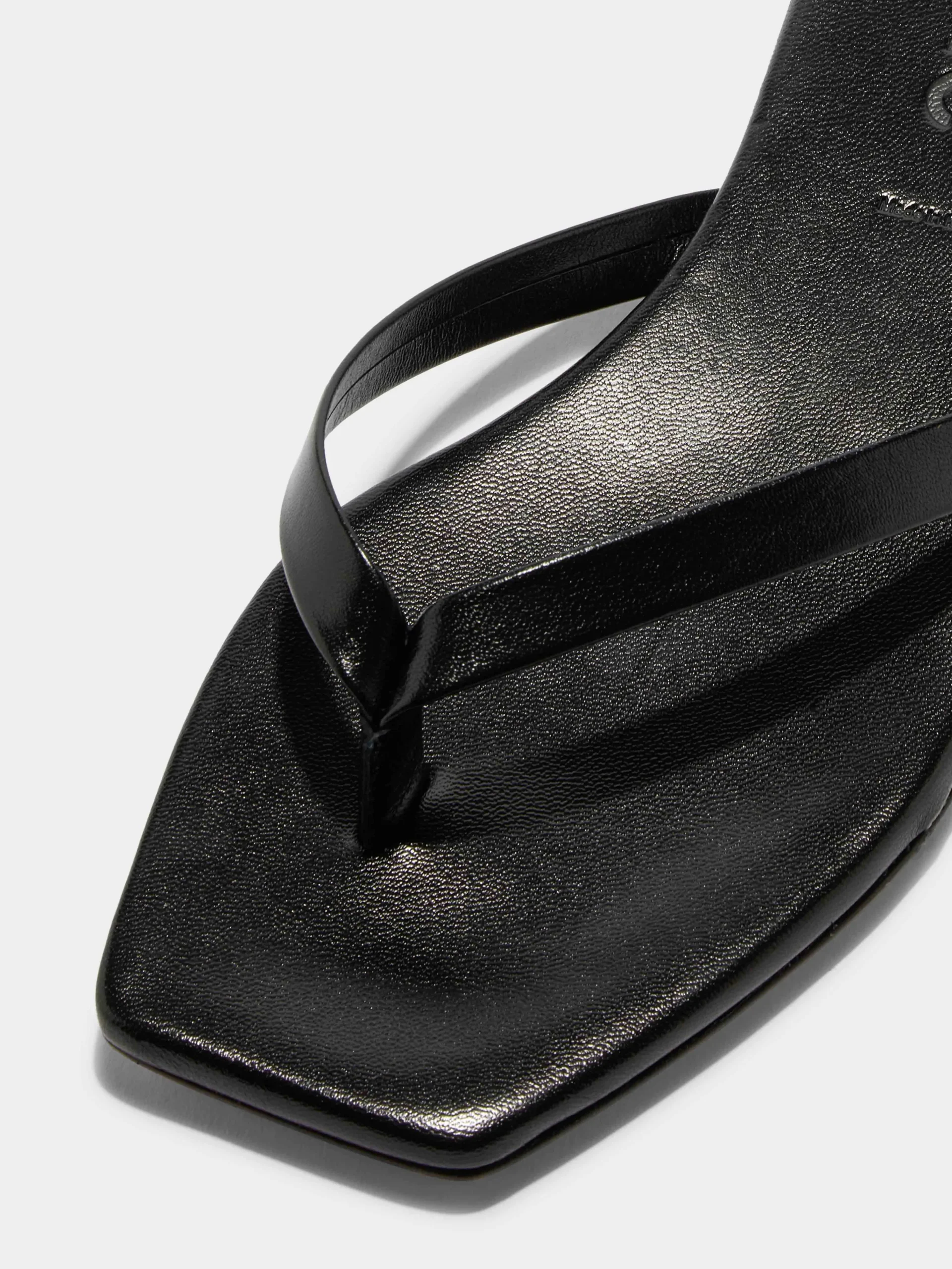 New Aeyde Renee Leather Thong Sandals Black Nappa