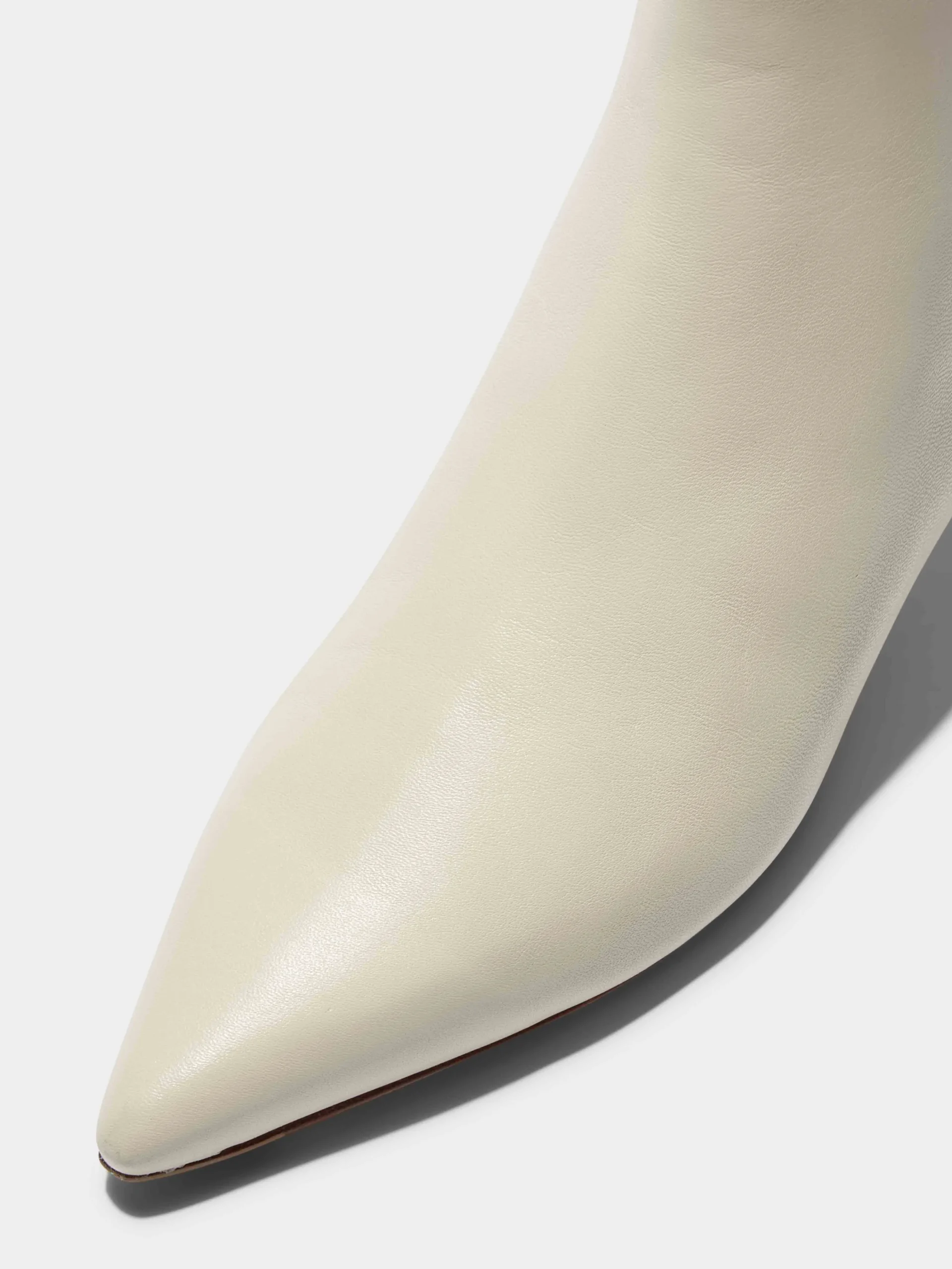 Outlet Aeyde Sofie Leather Ankle Boots Creamy Nappa