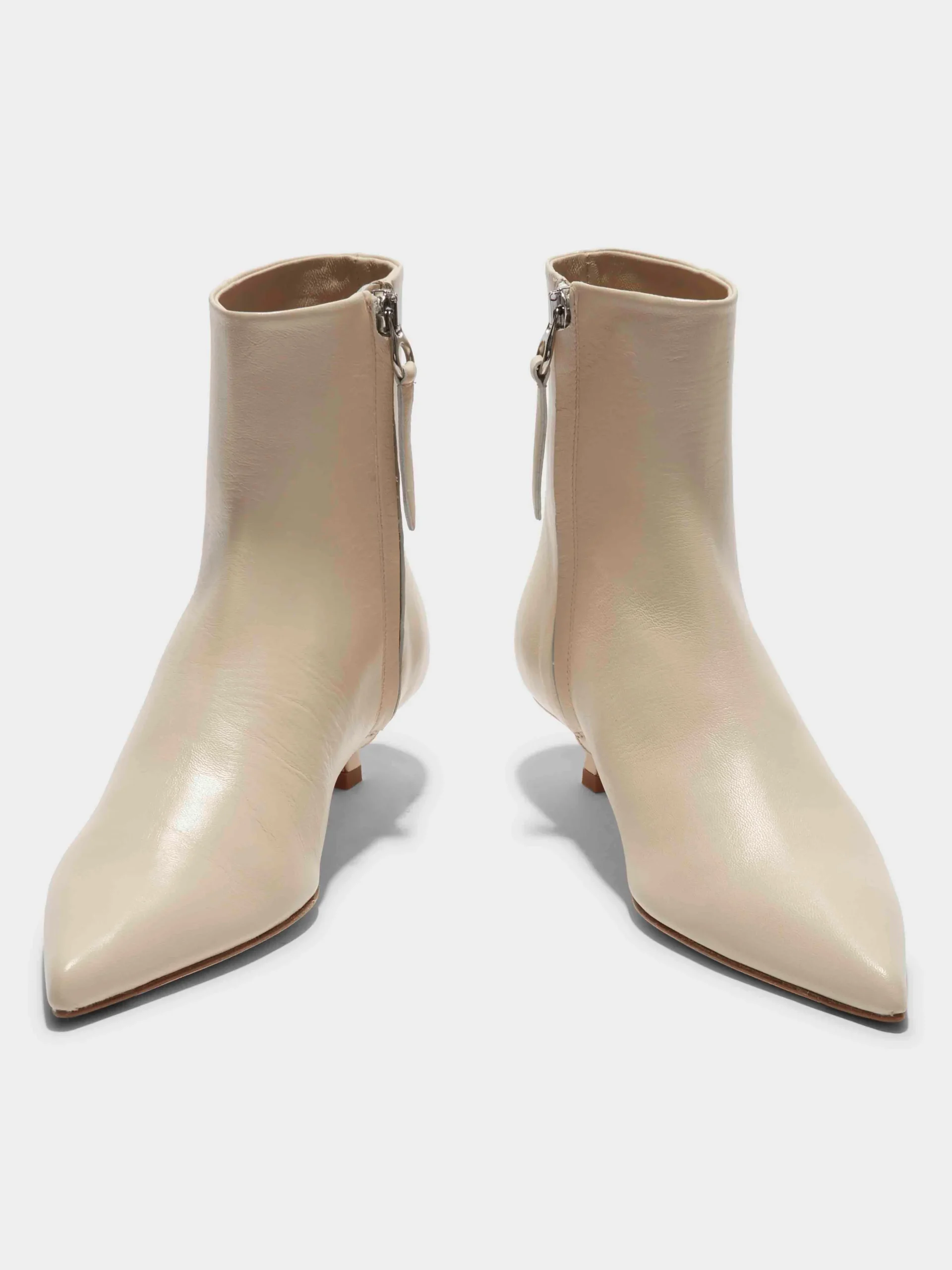 Outlet Aeyde Sofie Leather Ankle Boots Creamy Nappa