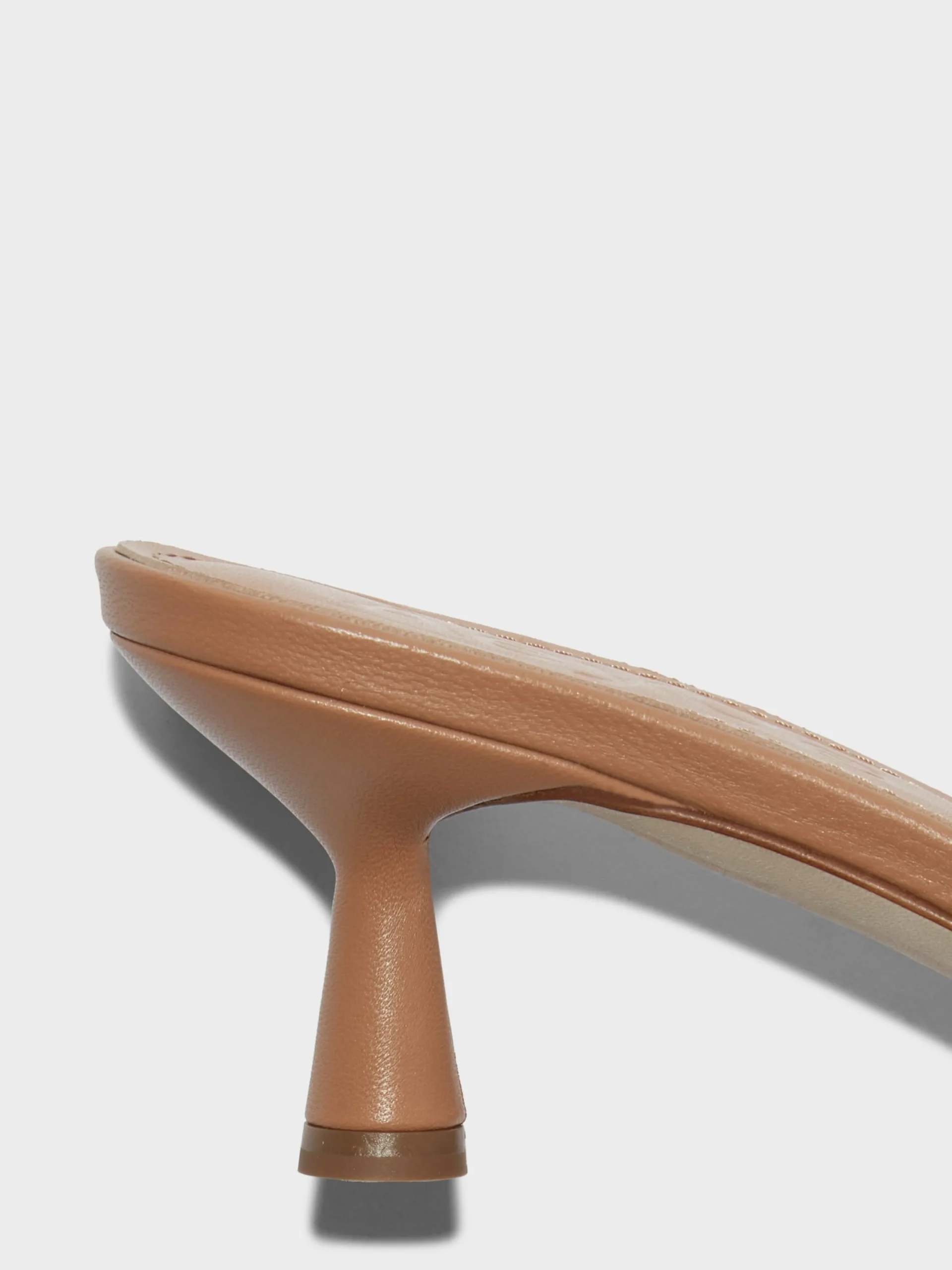 New Aeyde Vero Leather Mules Hazelnut Nappa