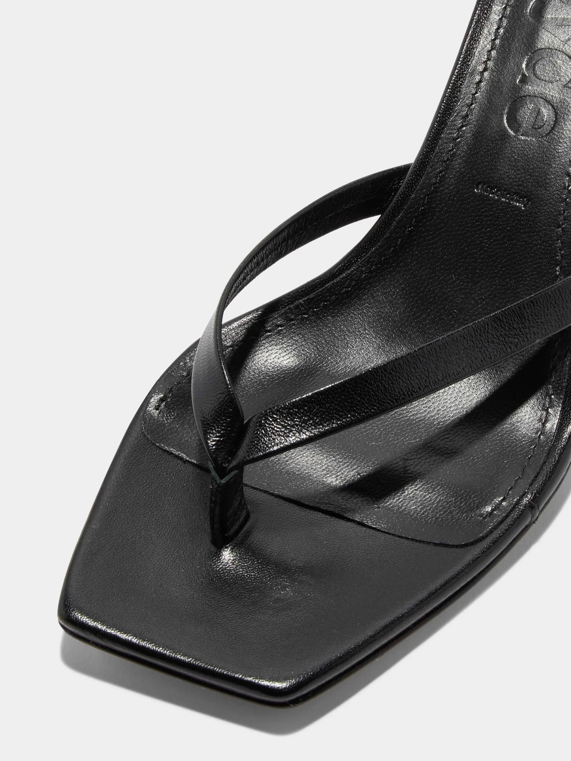 Fashion Aeyde Wilma Leather Thong Sandals Black Nappa