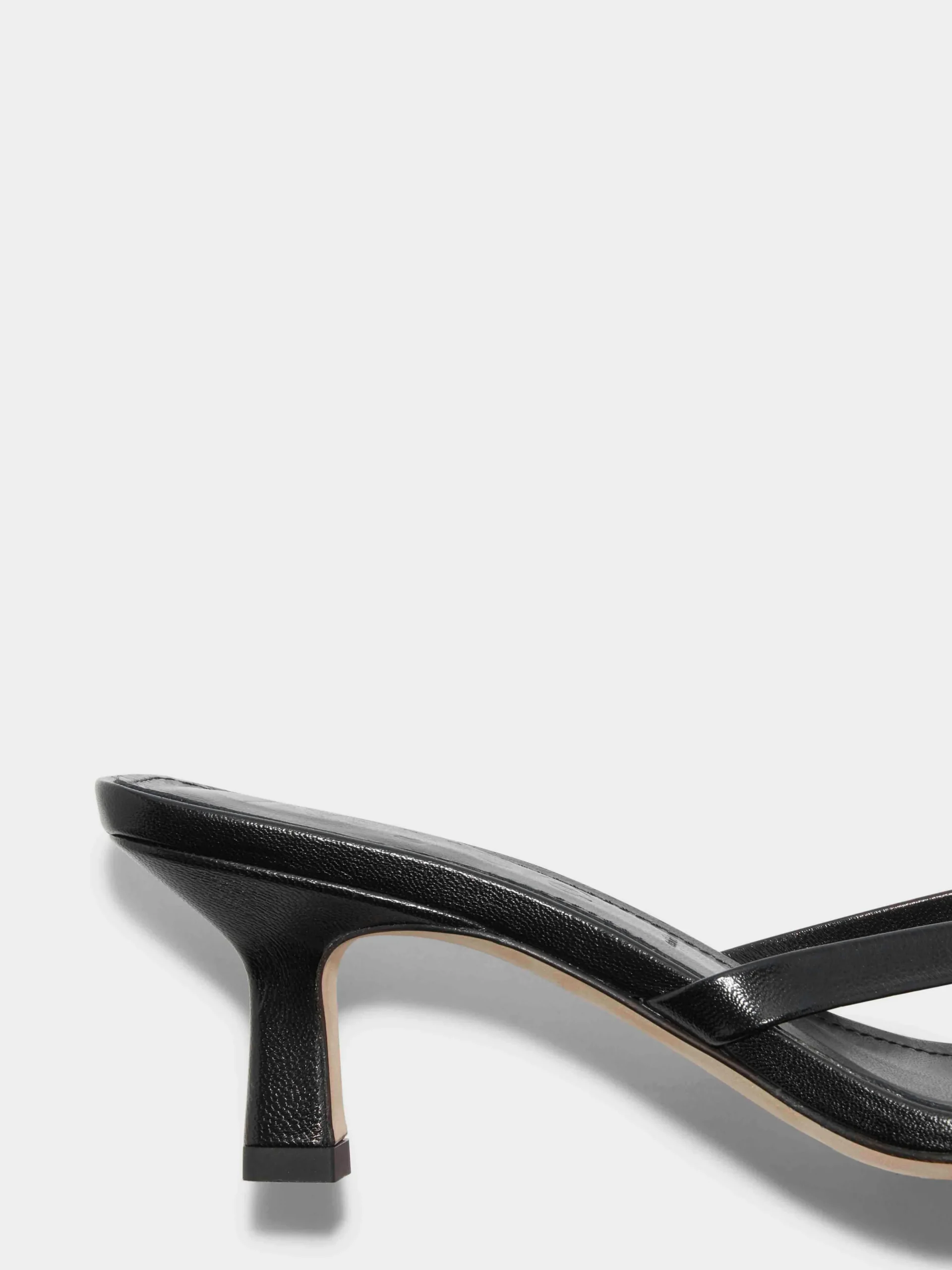 Fashion Aeyde Wilma Leather Thong Sandals Black Nappa