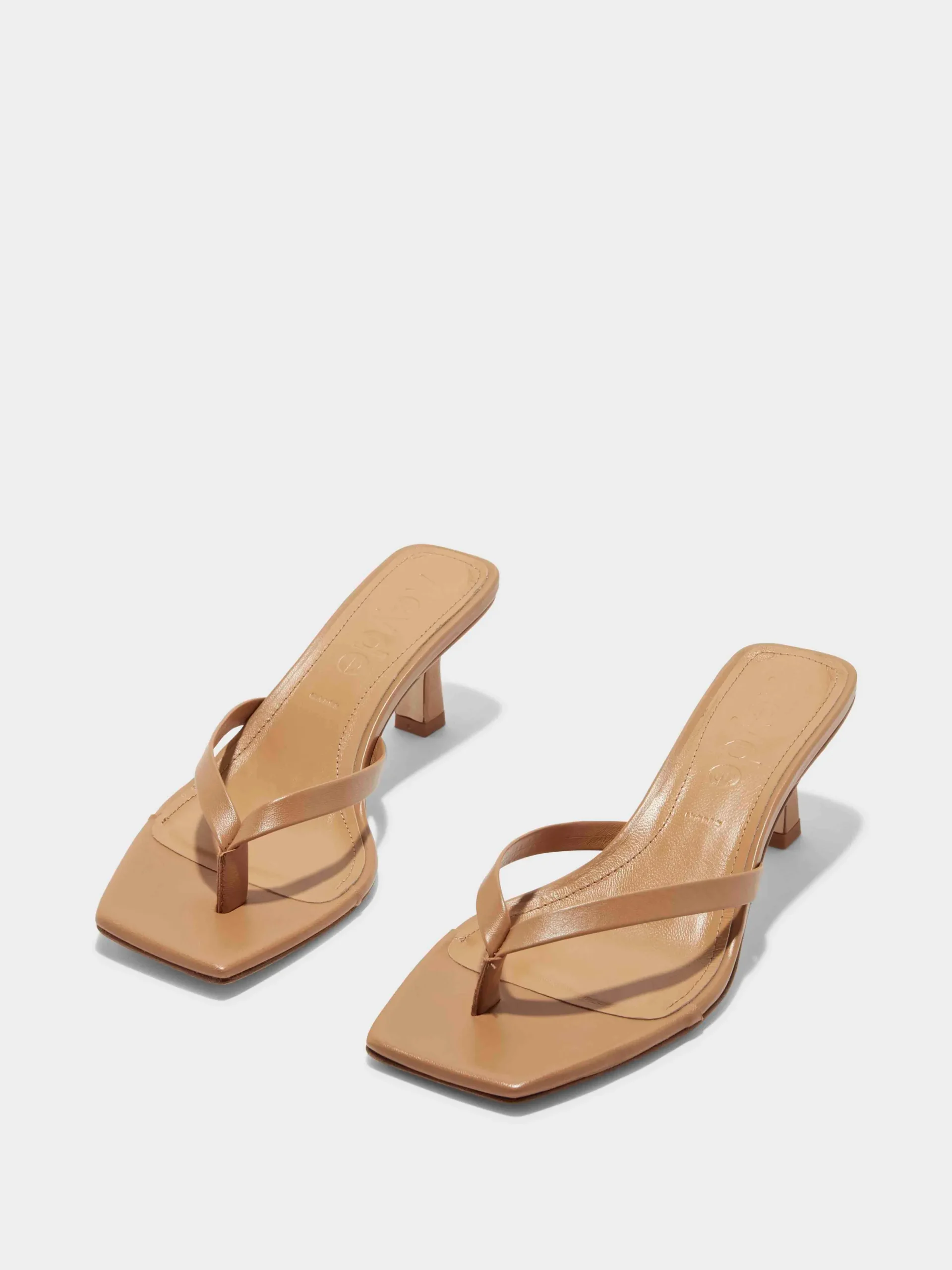 Fashion Aeyde Wilma Leather Thong Sandals Hazelnut Nappa
