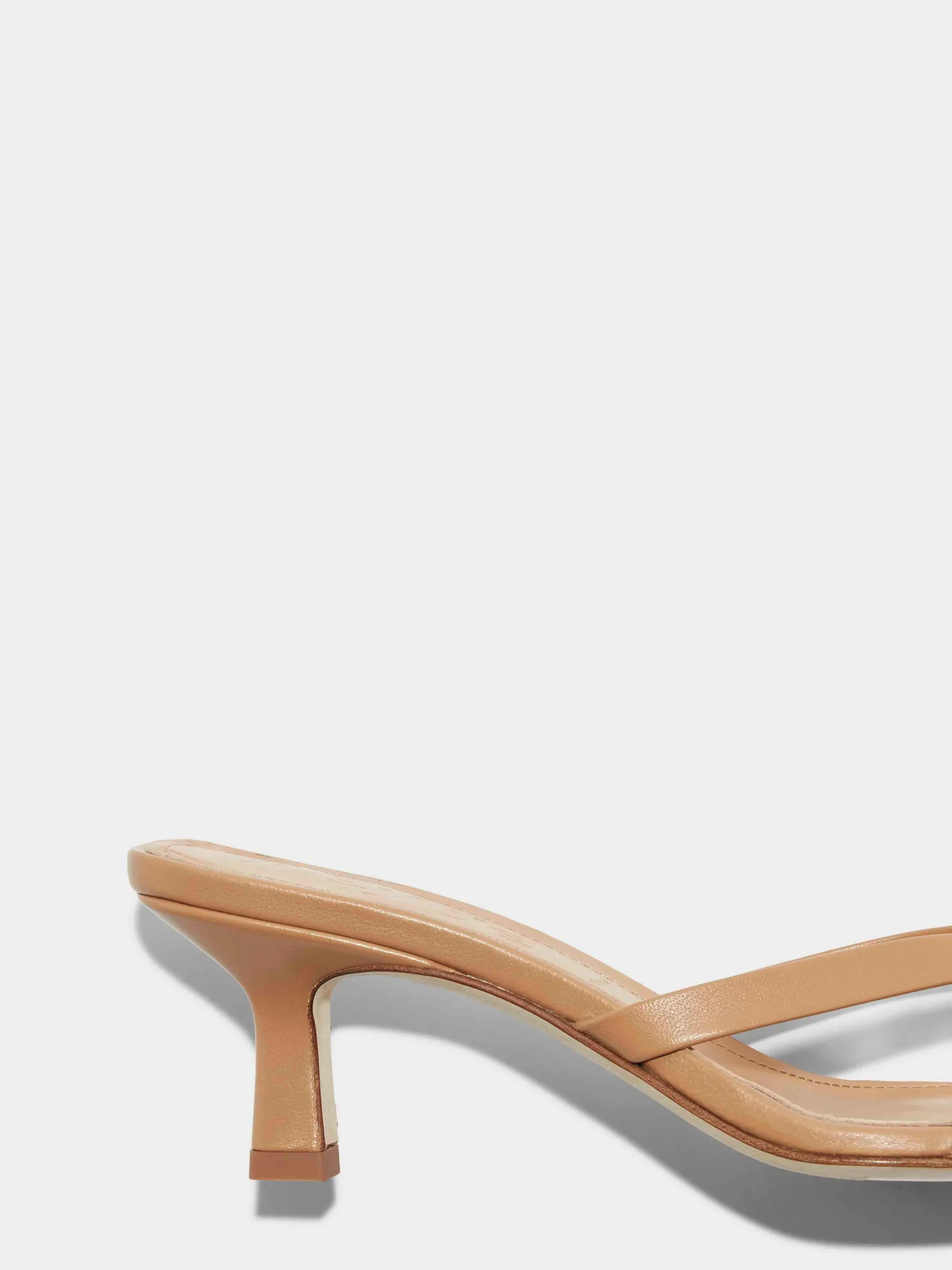 Fashion Aeyde Wilma Leather Thong Sandals Hazelnut Nappa