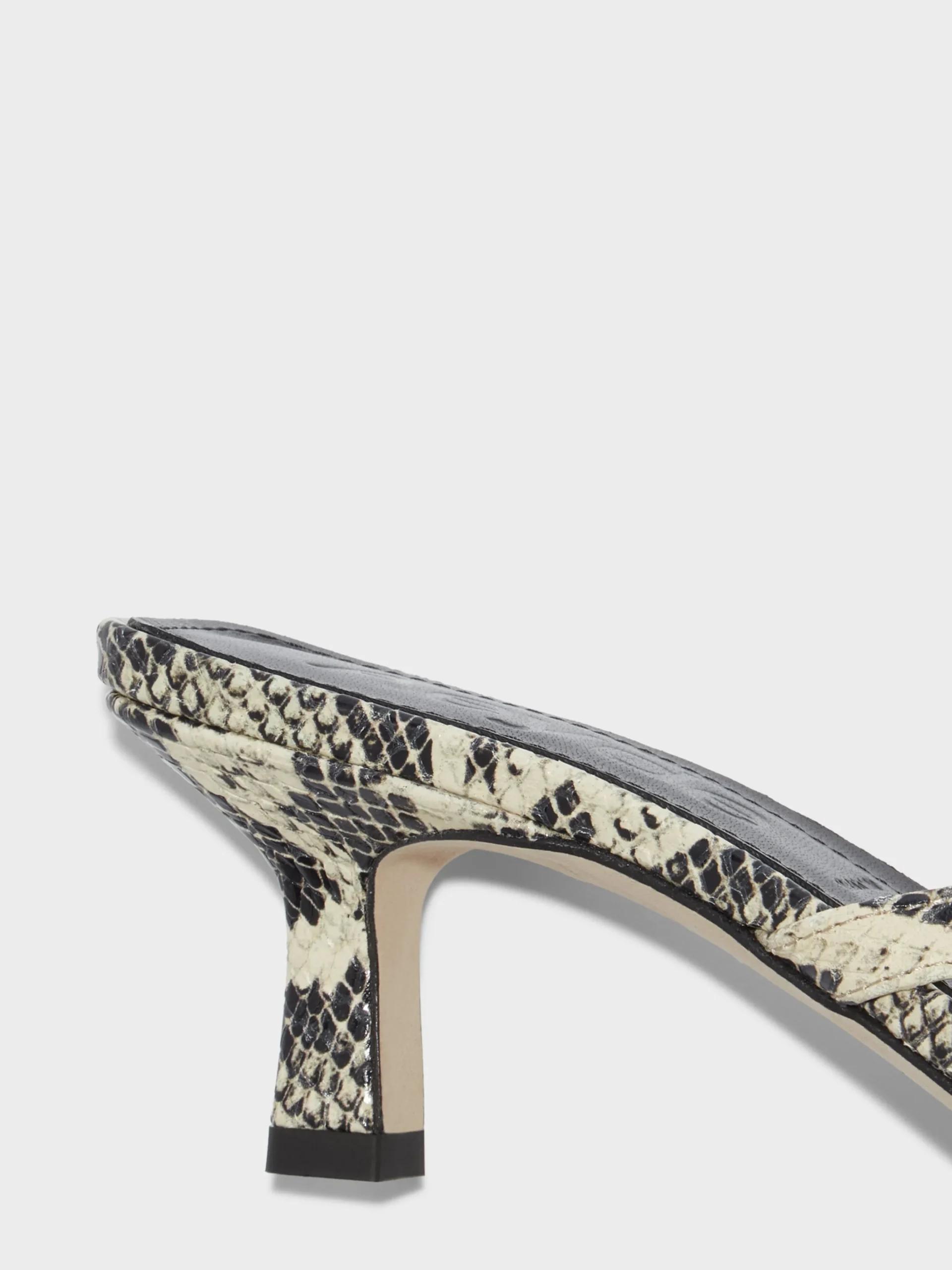 Outlet Aeyde Wilma Leather Thong Sandal Creamy Snake